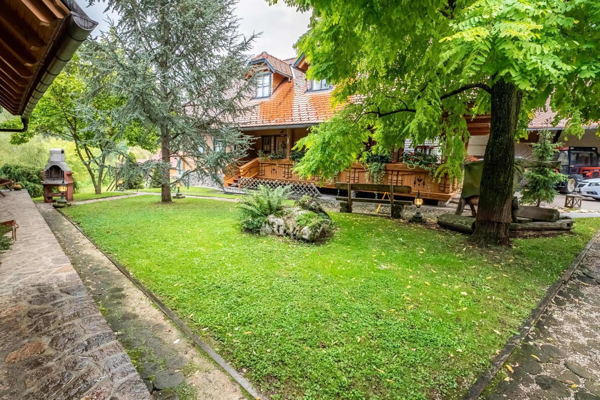 Korosec Apartments And Wellness Centre Mozirje Dış mekan fotoğraf